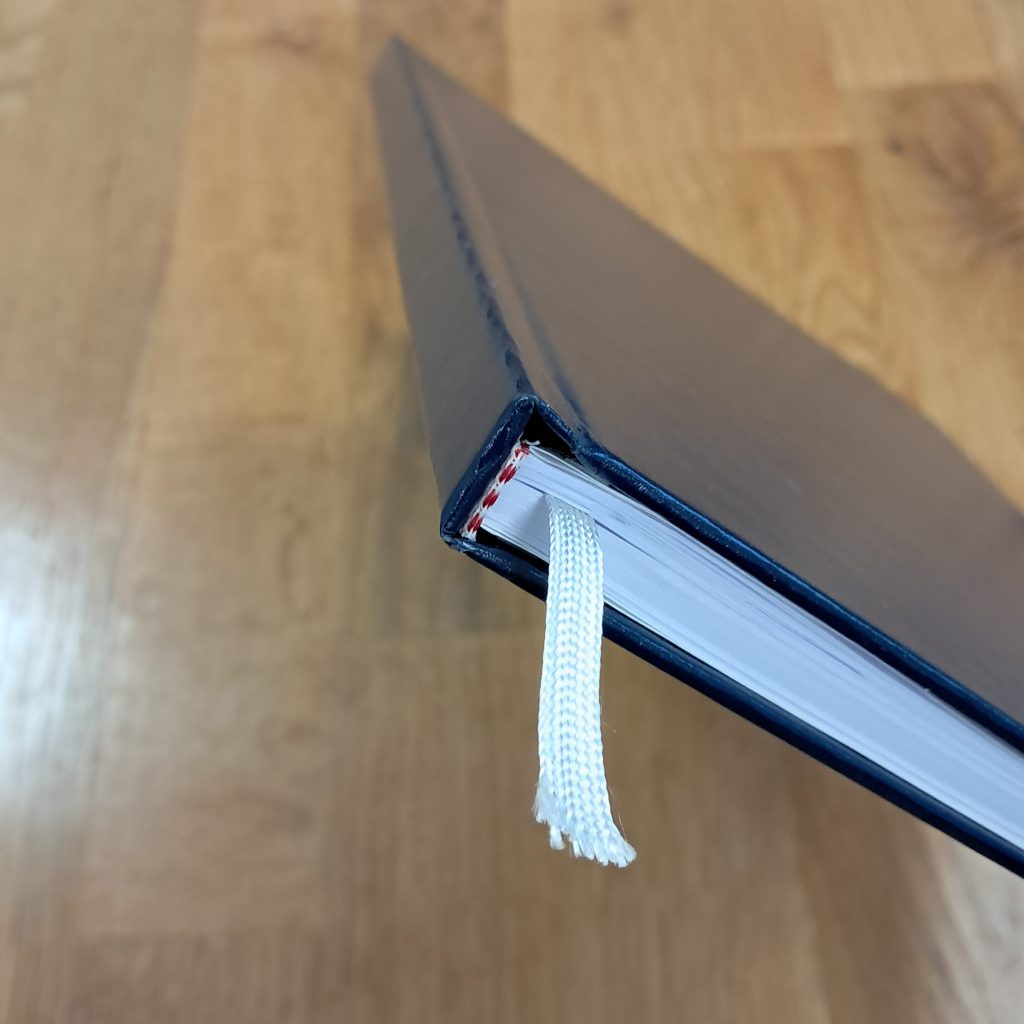 Abbildung Hardcoverbindung Detailaufnahme